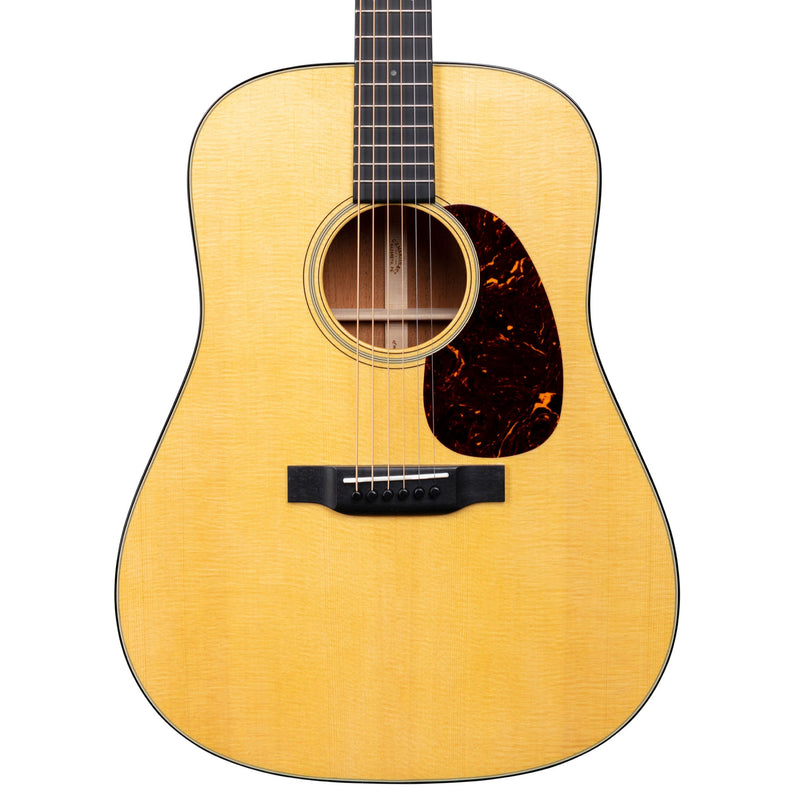 Martin D-18